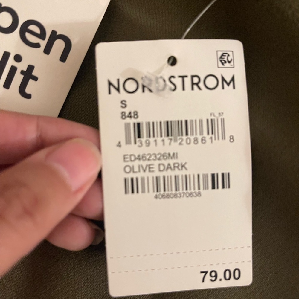 Nordstrom, Open Edit - Olive Cropped Blazer - Picture 2 of 2